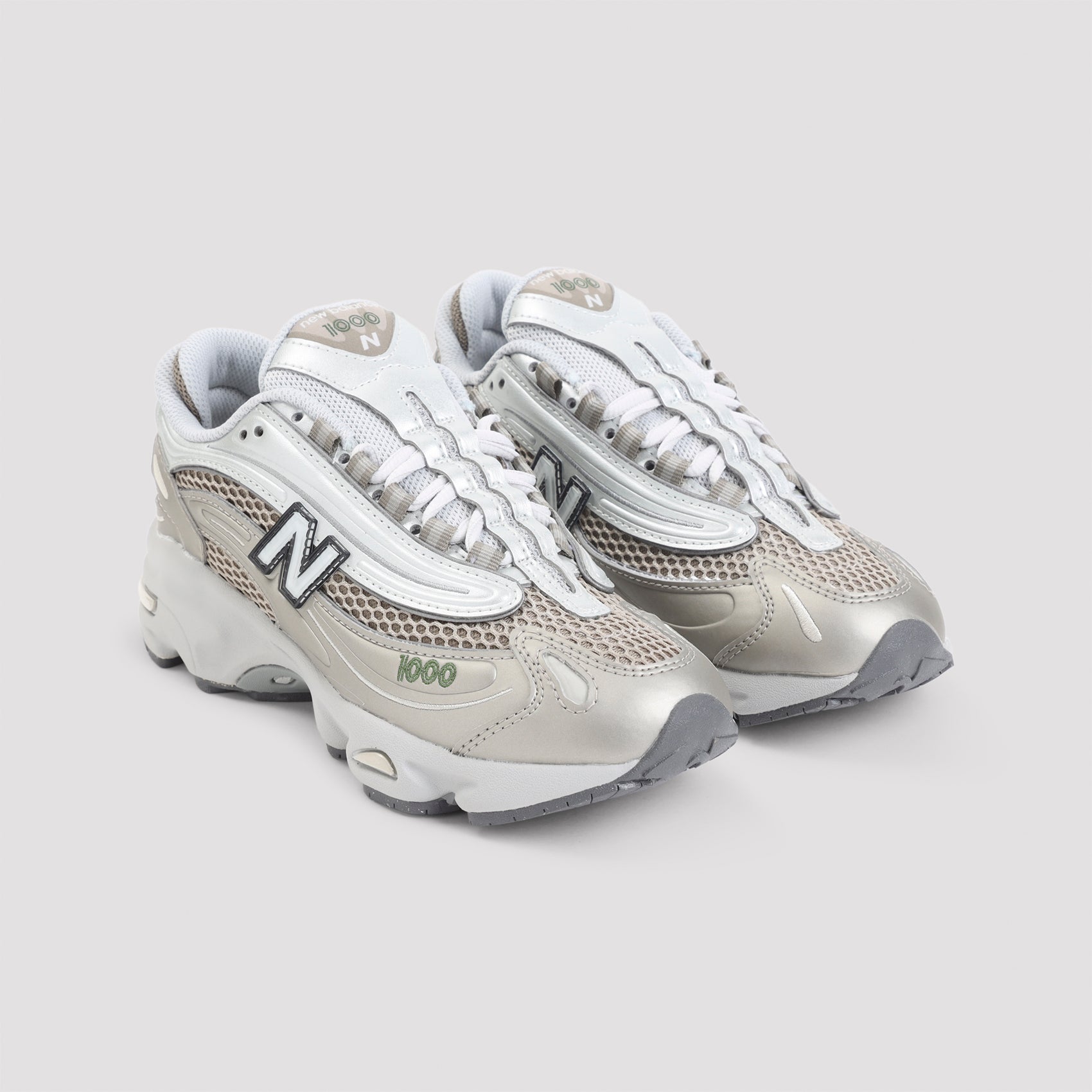 1000 Sneakers