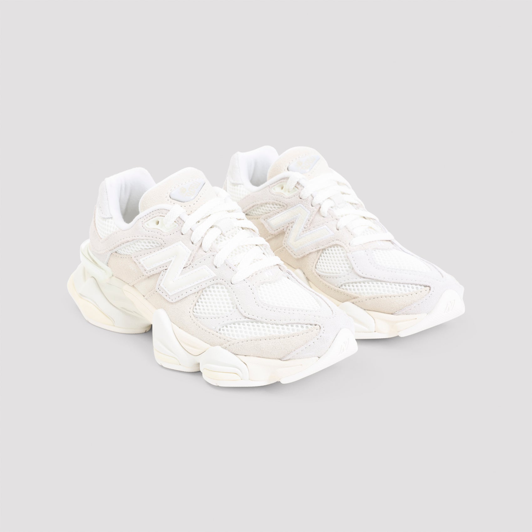 9060 Sneakers