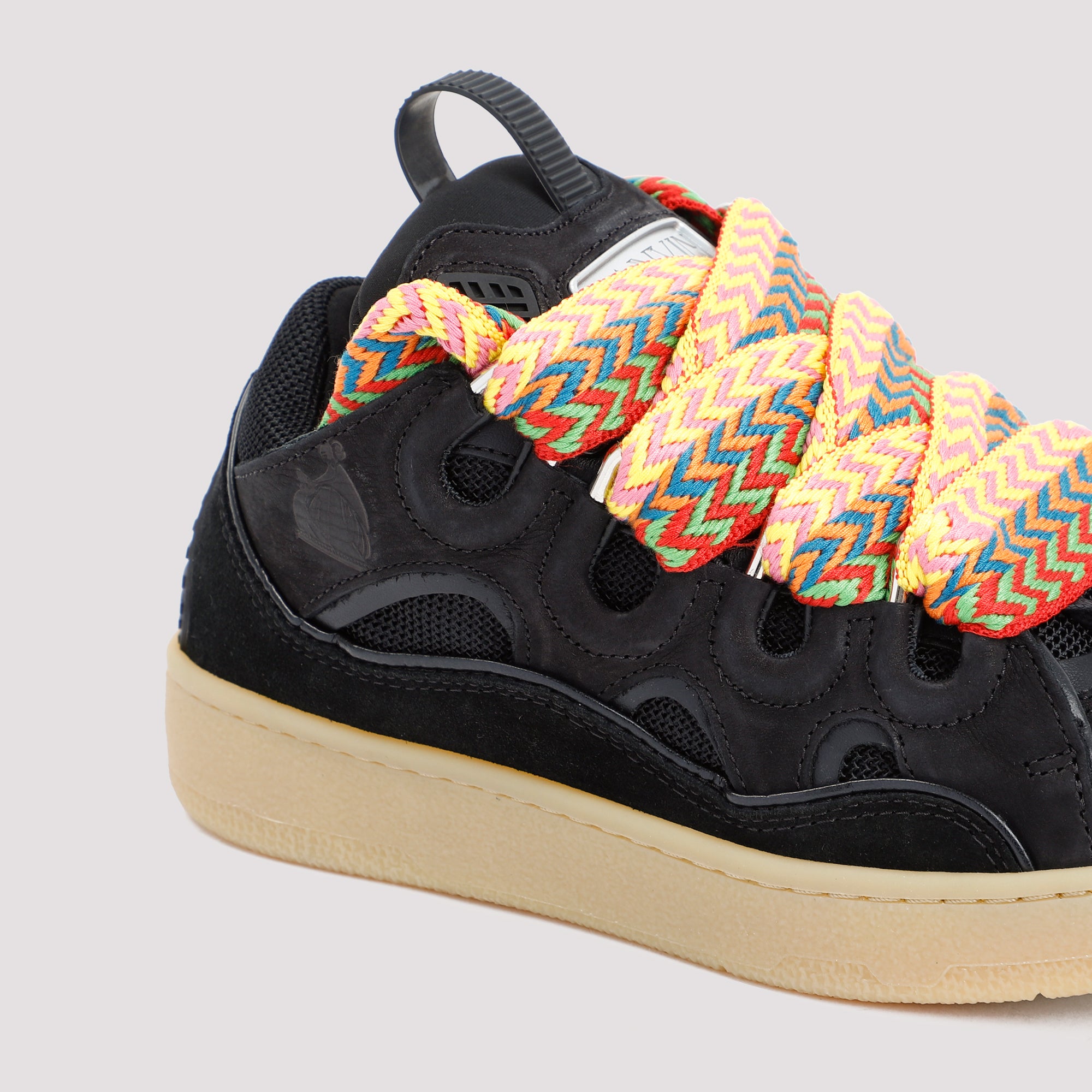 Curb Sneakers