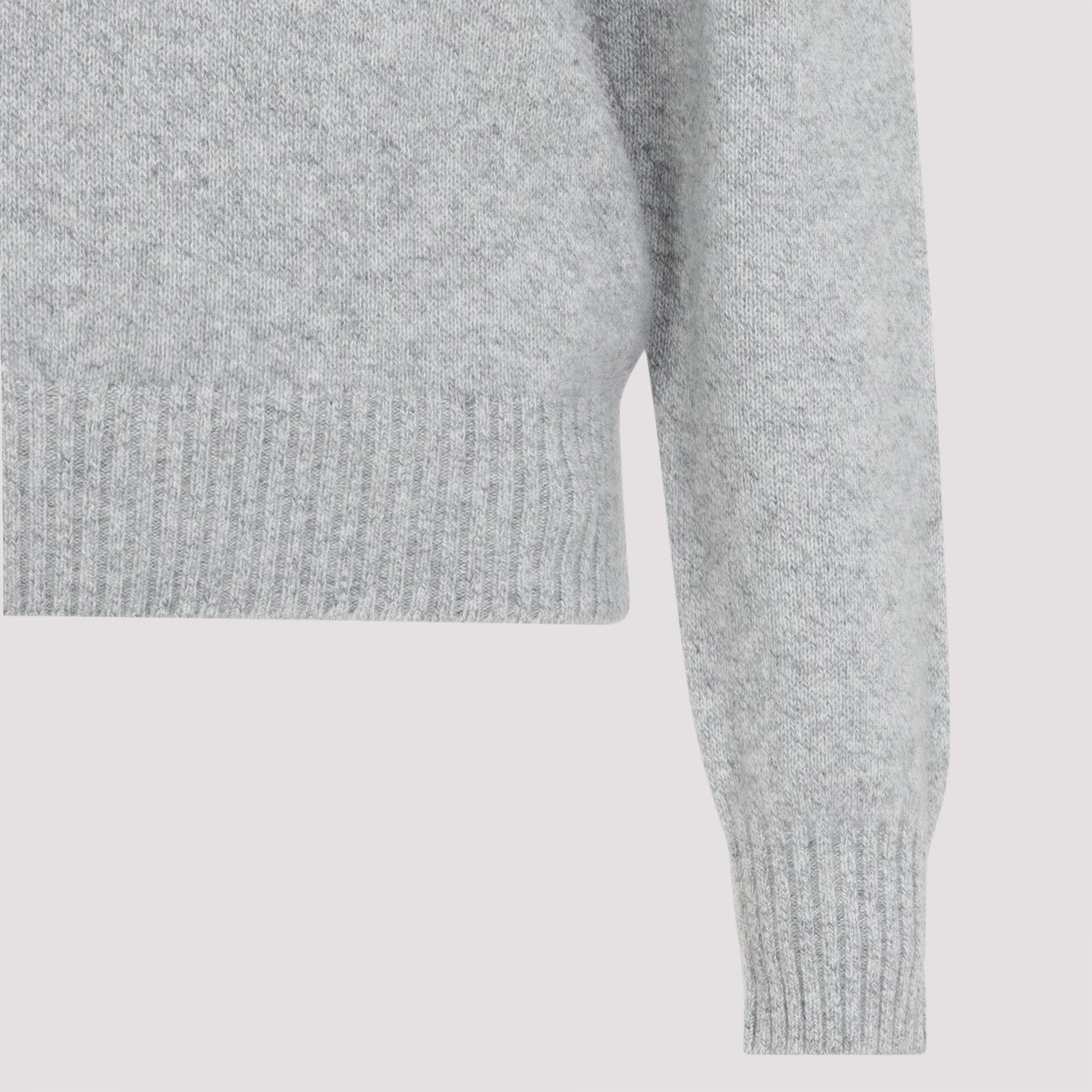 V-Neck Pullover