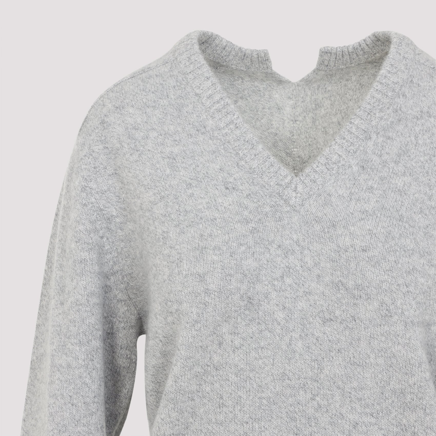 V-Neck Pullover