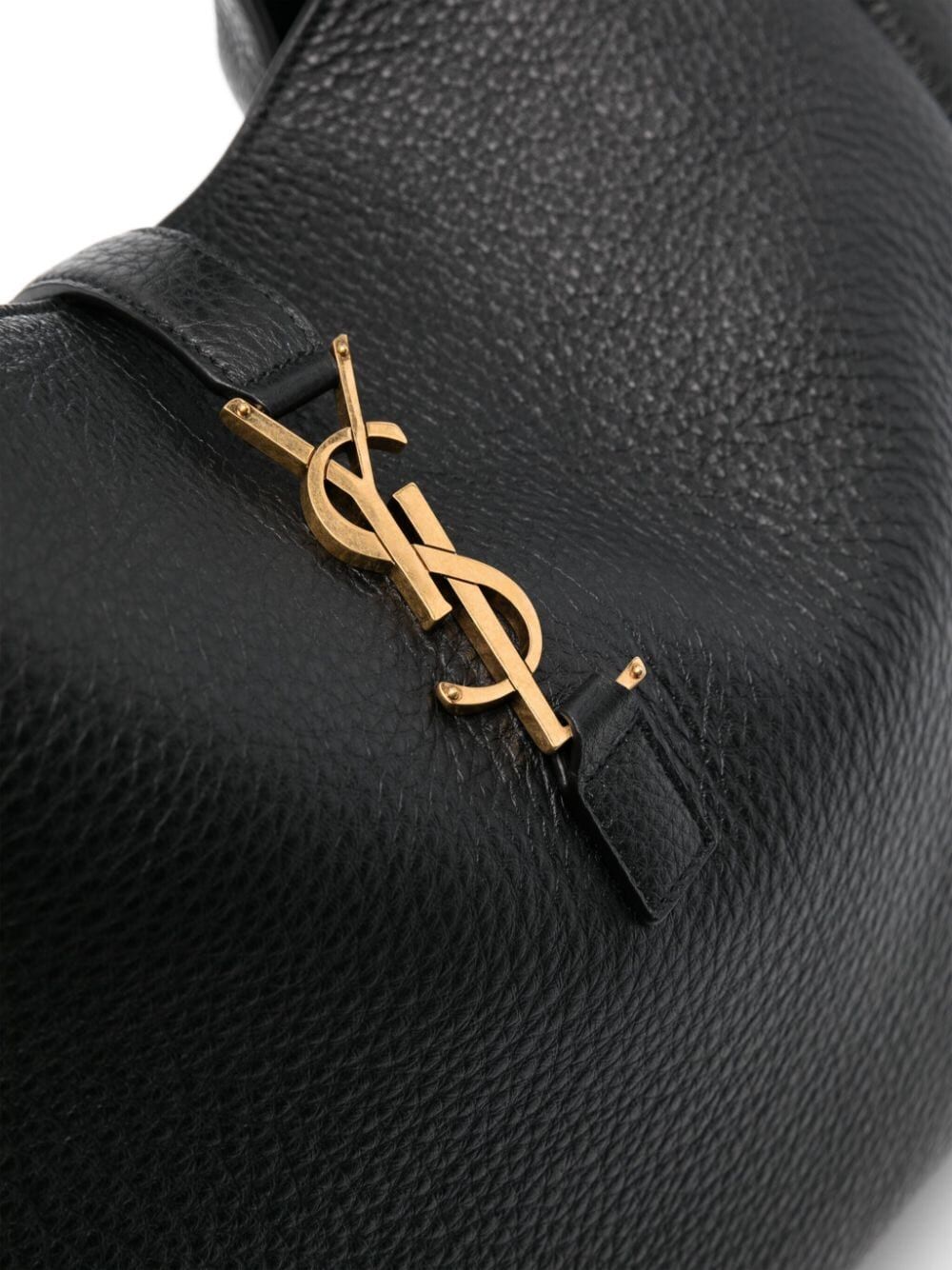 LE 5 À 7 BEA BAG IN GRAINED LEATHER