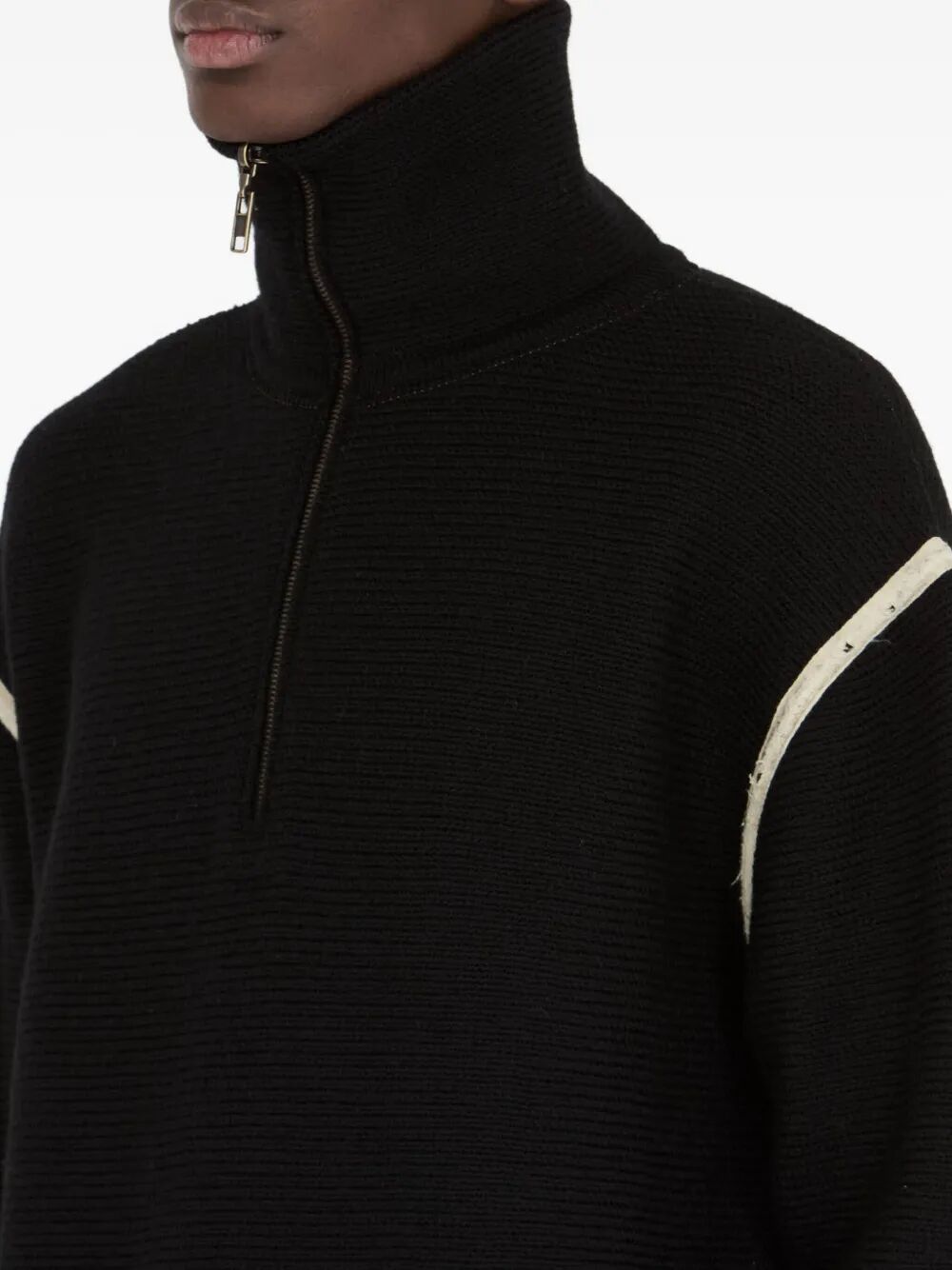 PULLOVER CON ZIP