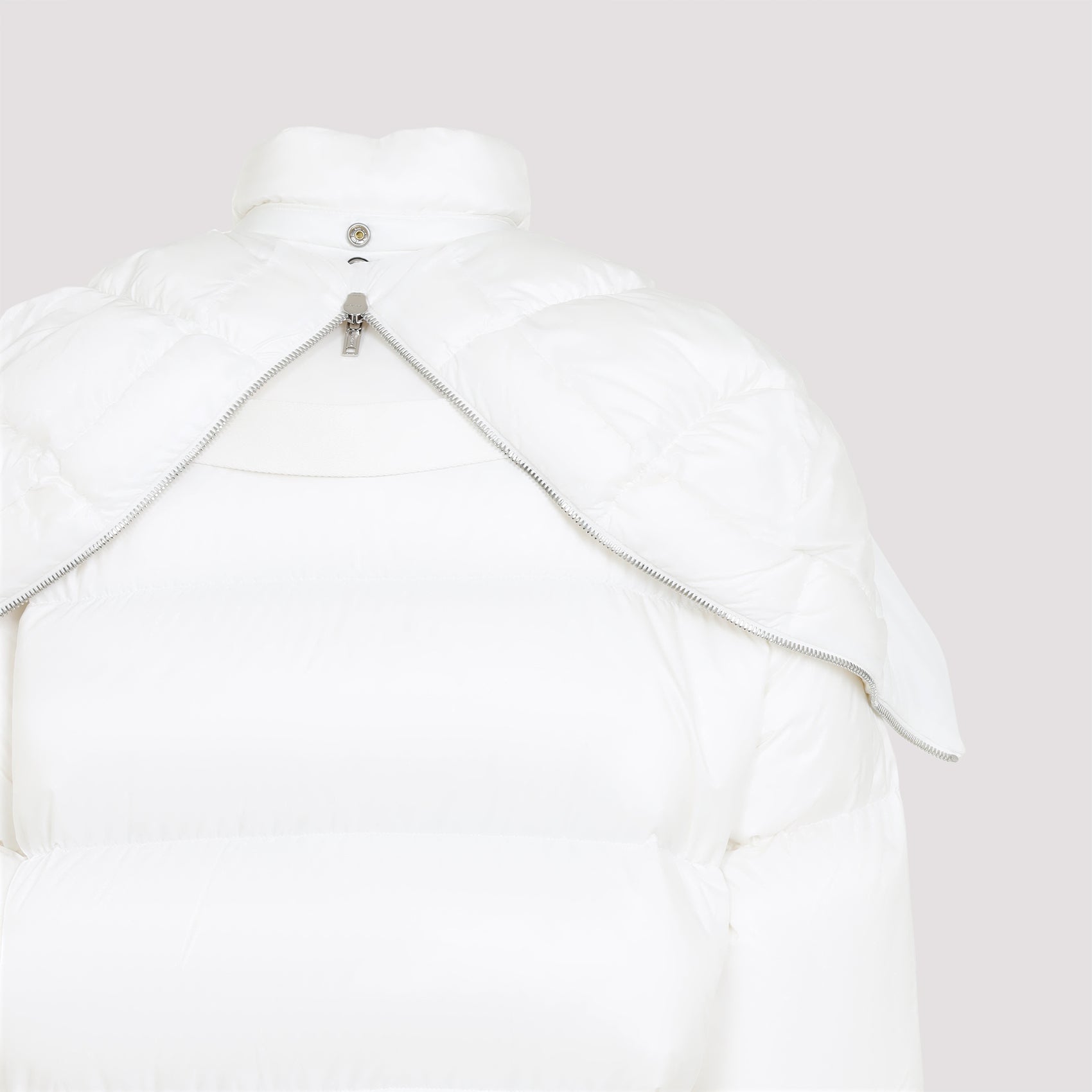 MU02D1C02 Hooded Cyclopic Coat
