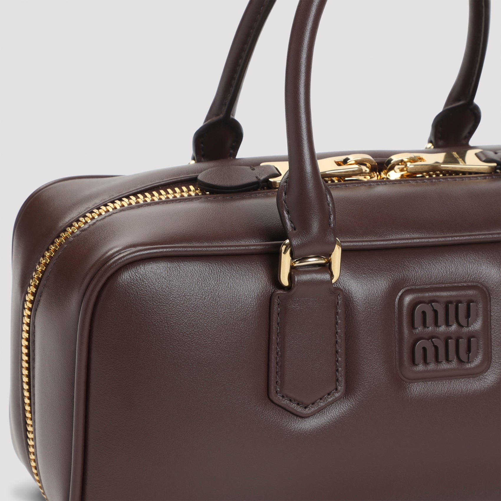Arcadie Smooth Shoulder Bag