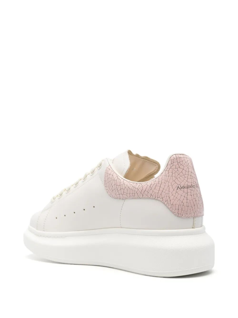 OVERSIZED SNEAKER WITH CRACKLED HEEL TAB