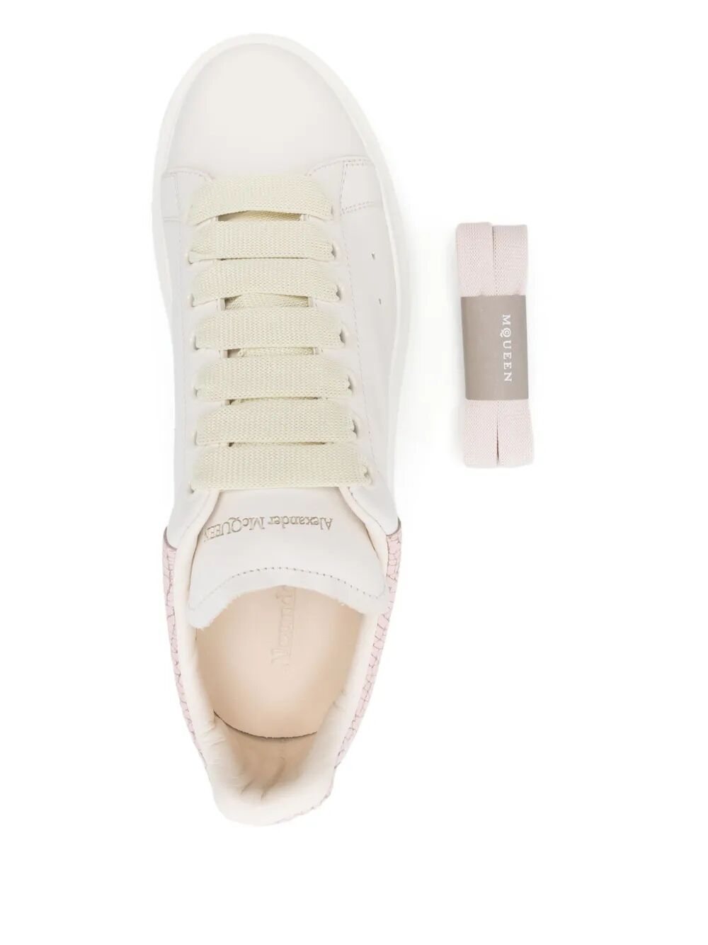 OVERSIZED SNEAKER WITH CRACKLED HEEL TAB