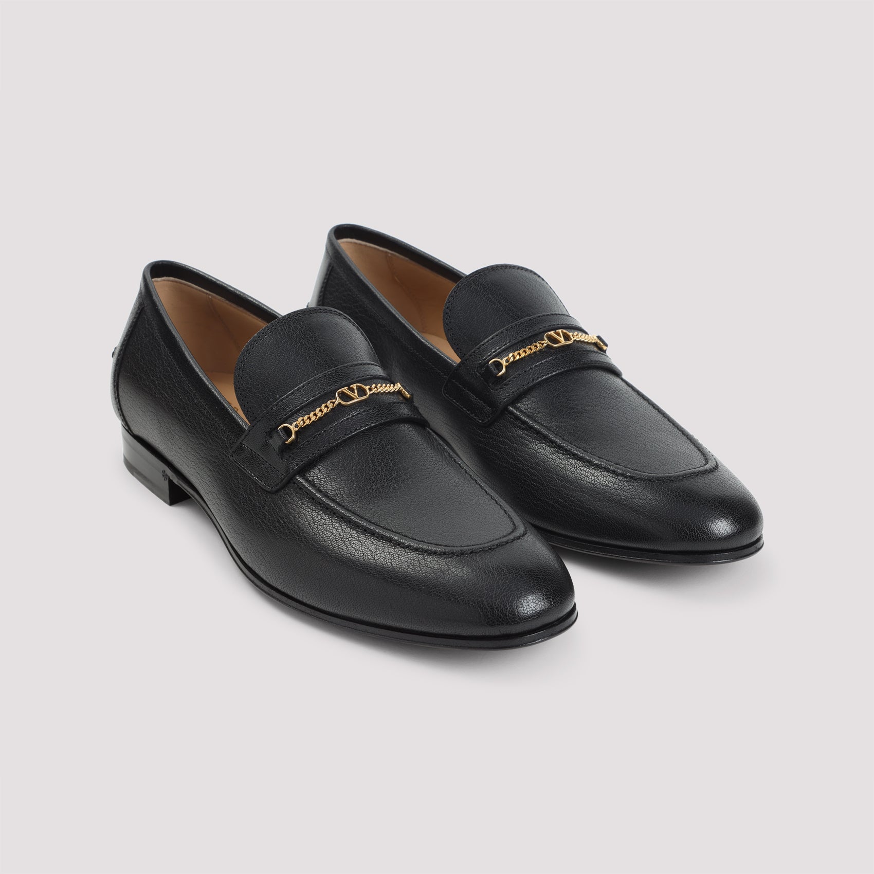V Logo Signature Loafer