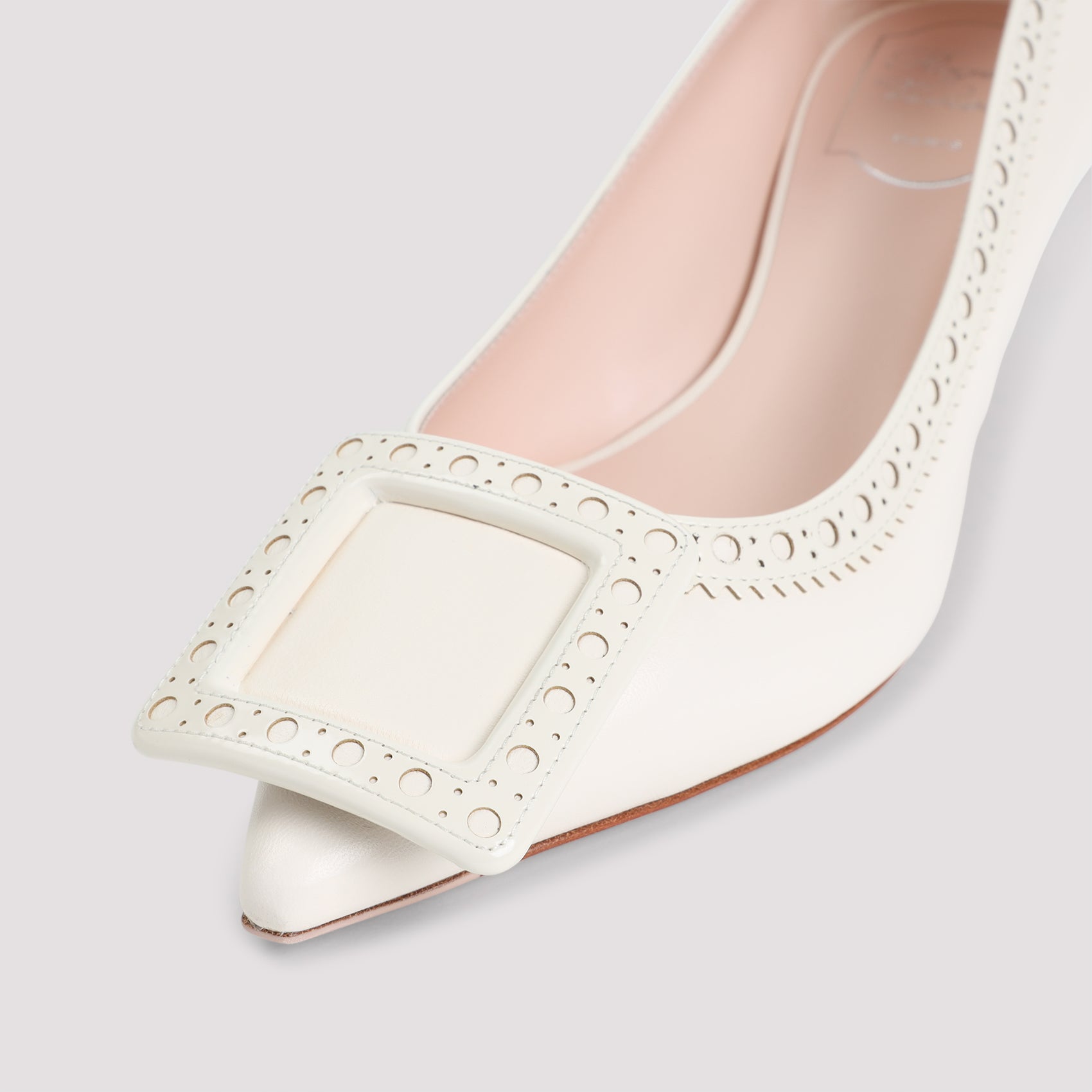 Viv In The City Perforated 45 Decollete Pumps