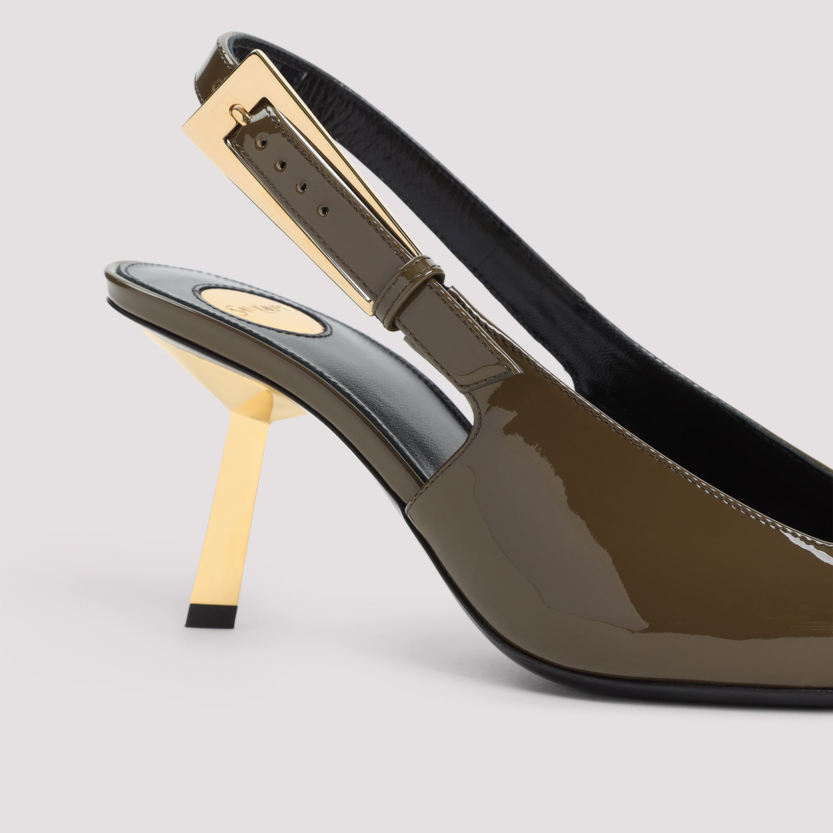 Lee 75 Pumps