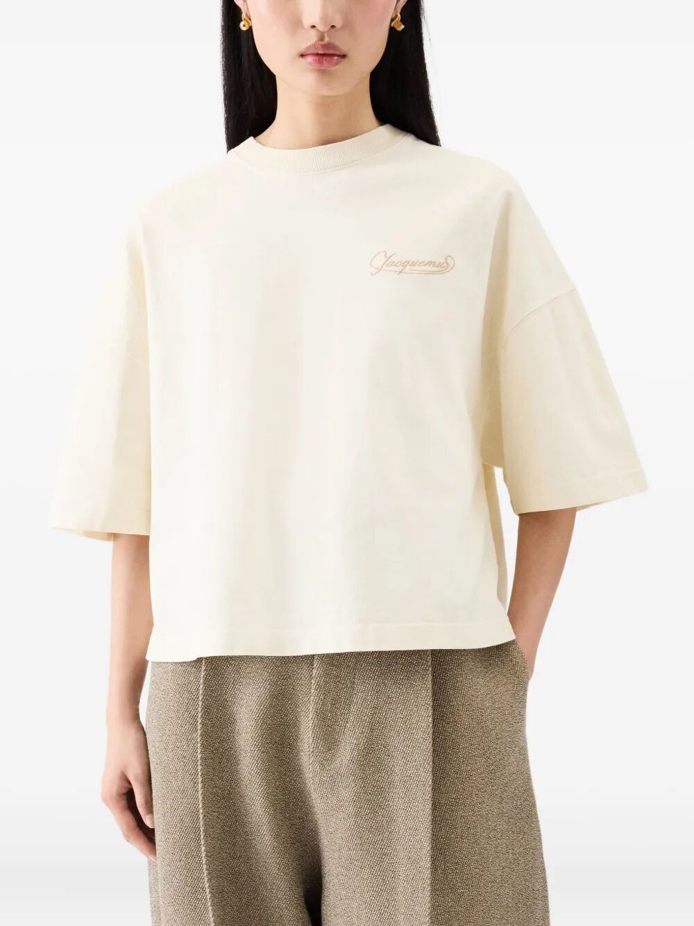 LE T-SHIRT CORTO