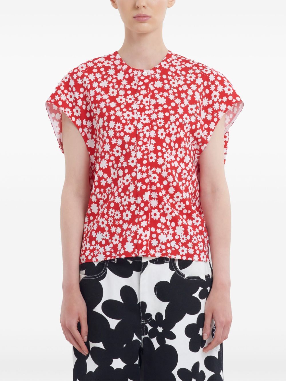 POP FIELDS SHORT SLEEVED SATIN TOP