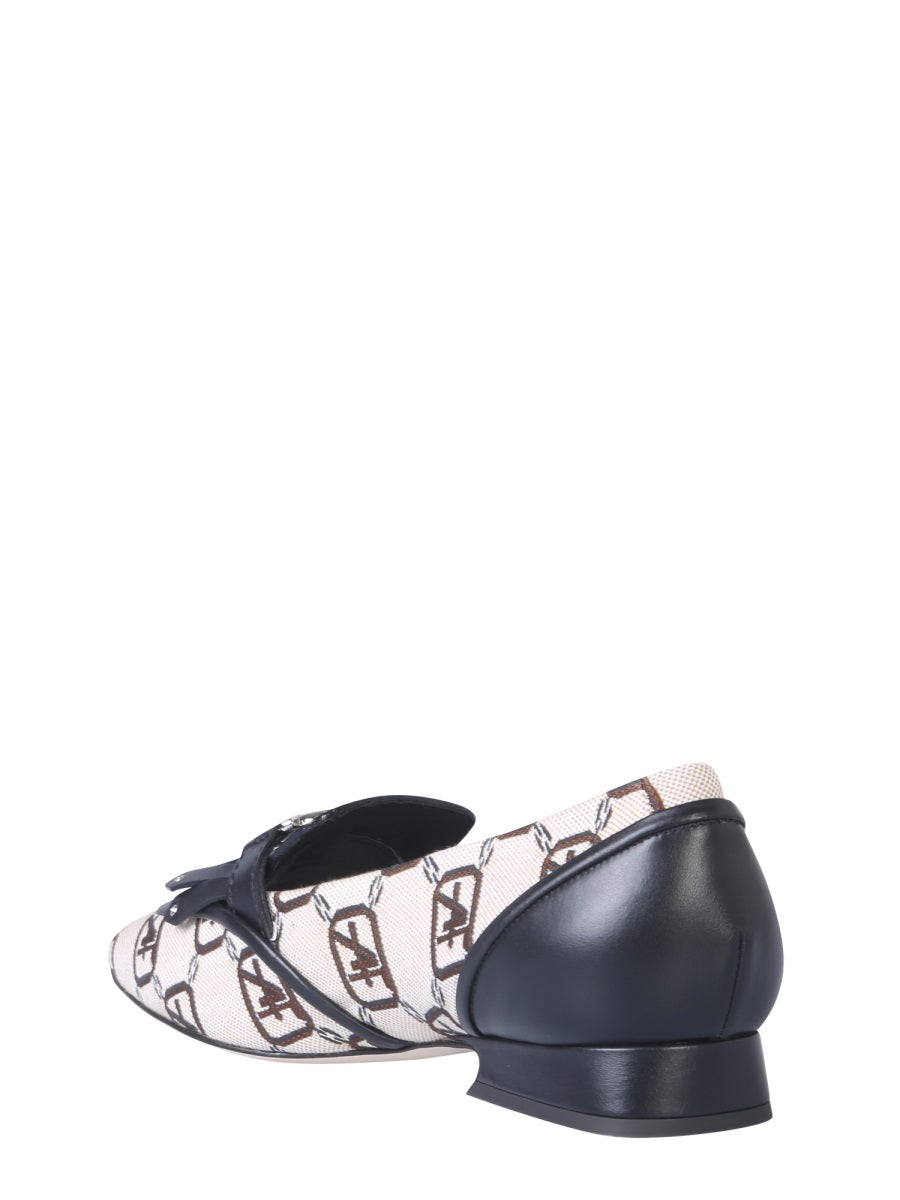 LOGO MOCCASIN