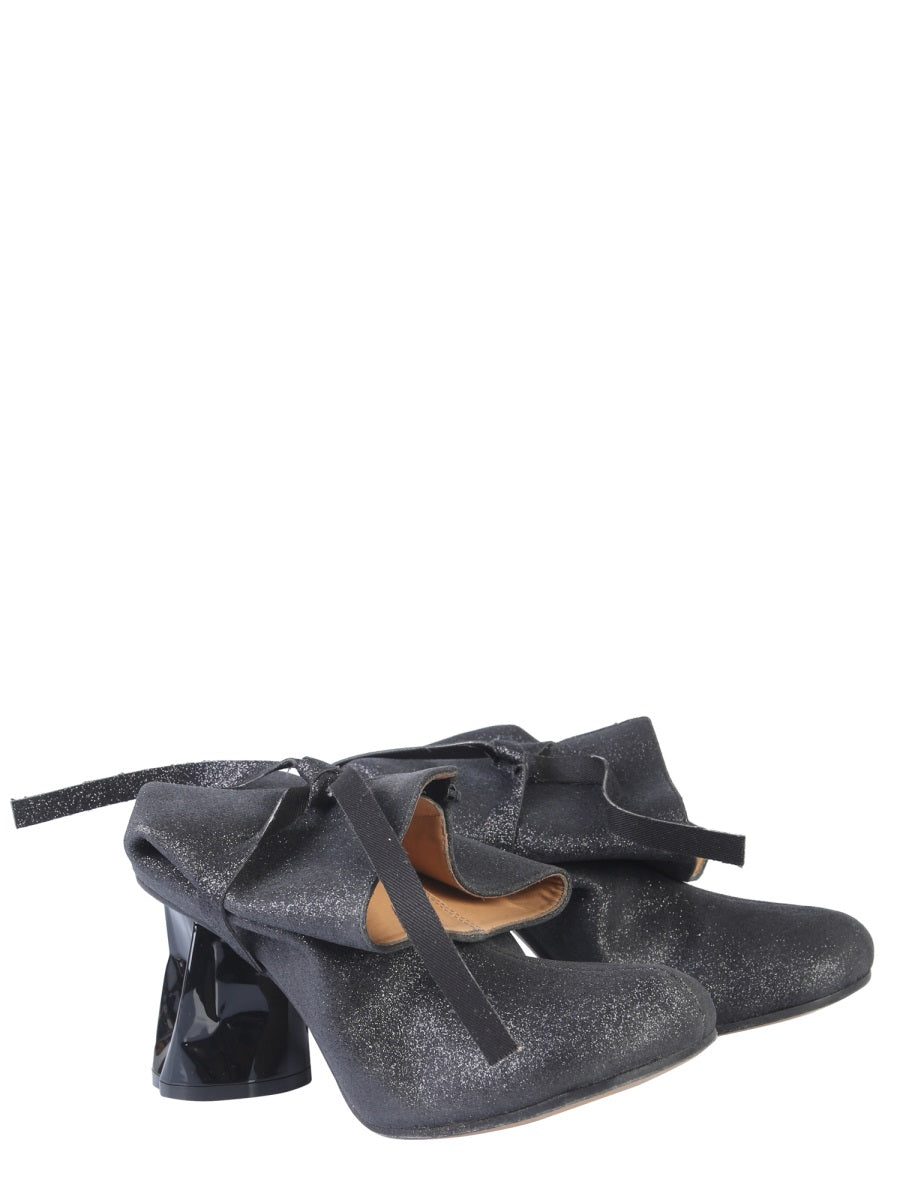 BOOT WITH CRUSHED HEEL