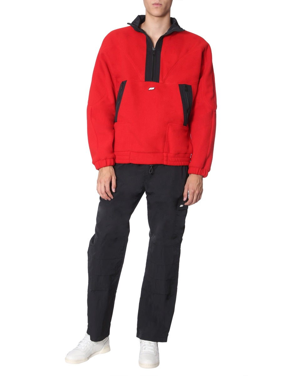 ZIP SWEATSHIRT