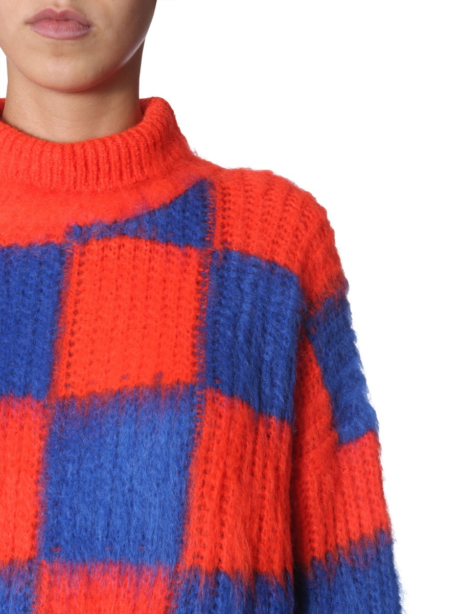 CREW NECK SWEATER