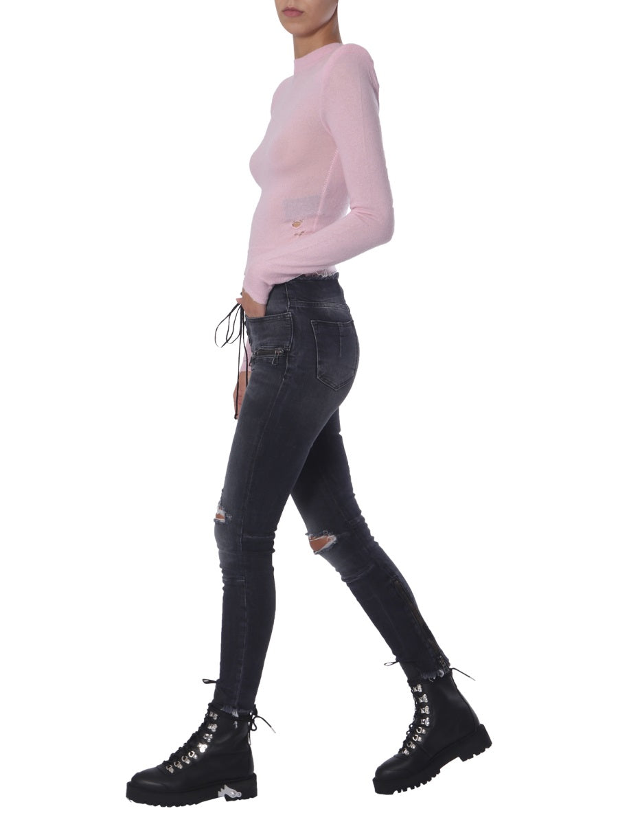 TURTLE NECK SWEATER