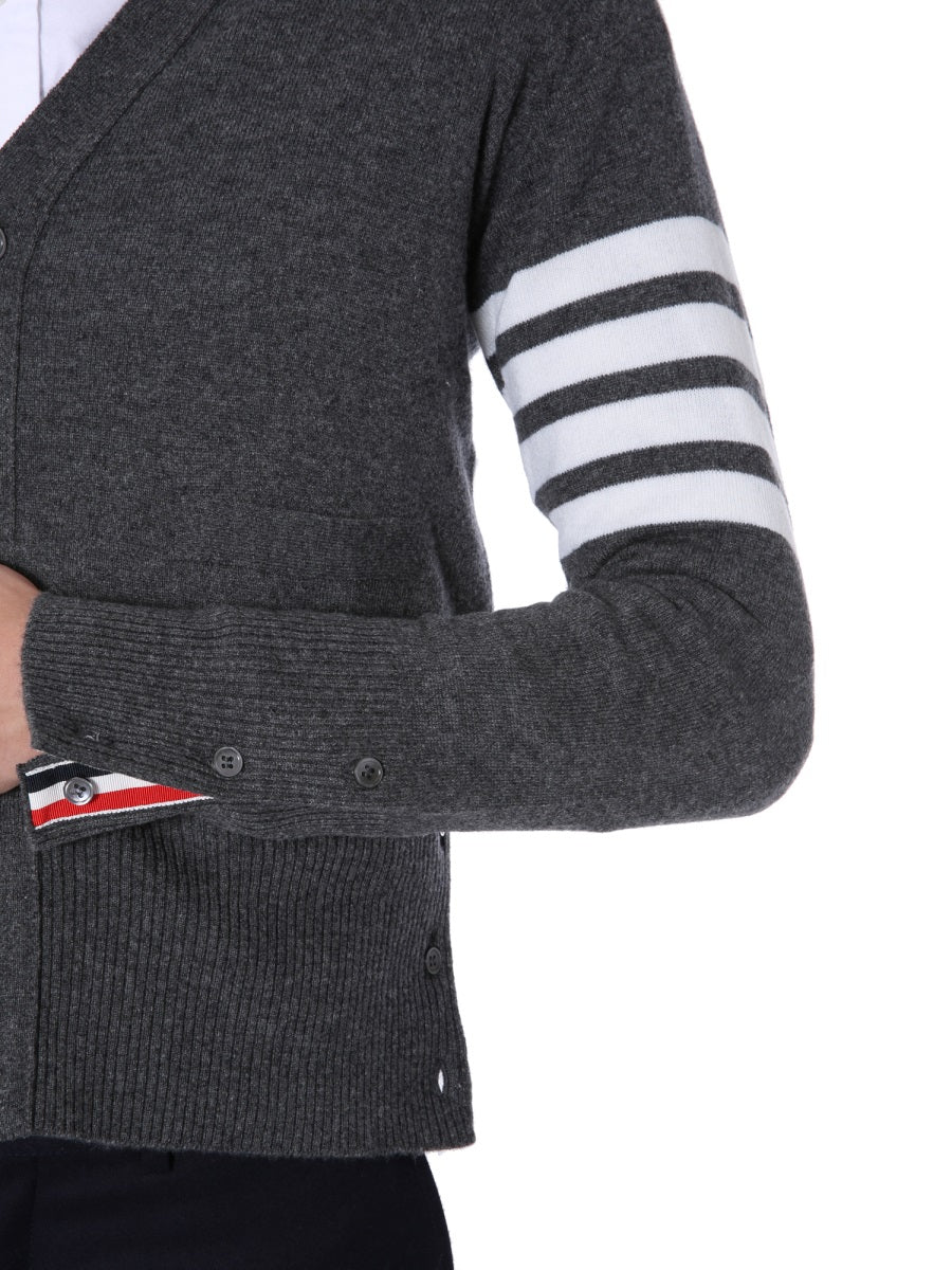 V-NECK CARDIGAN