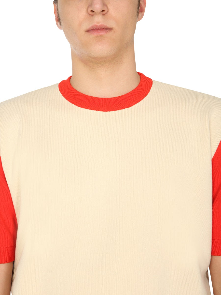 T-SHIRT WITH CONTRASTING PROFILES