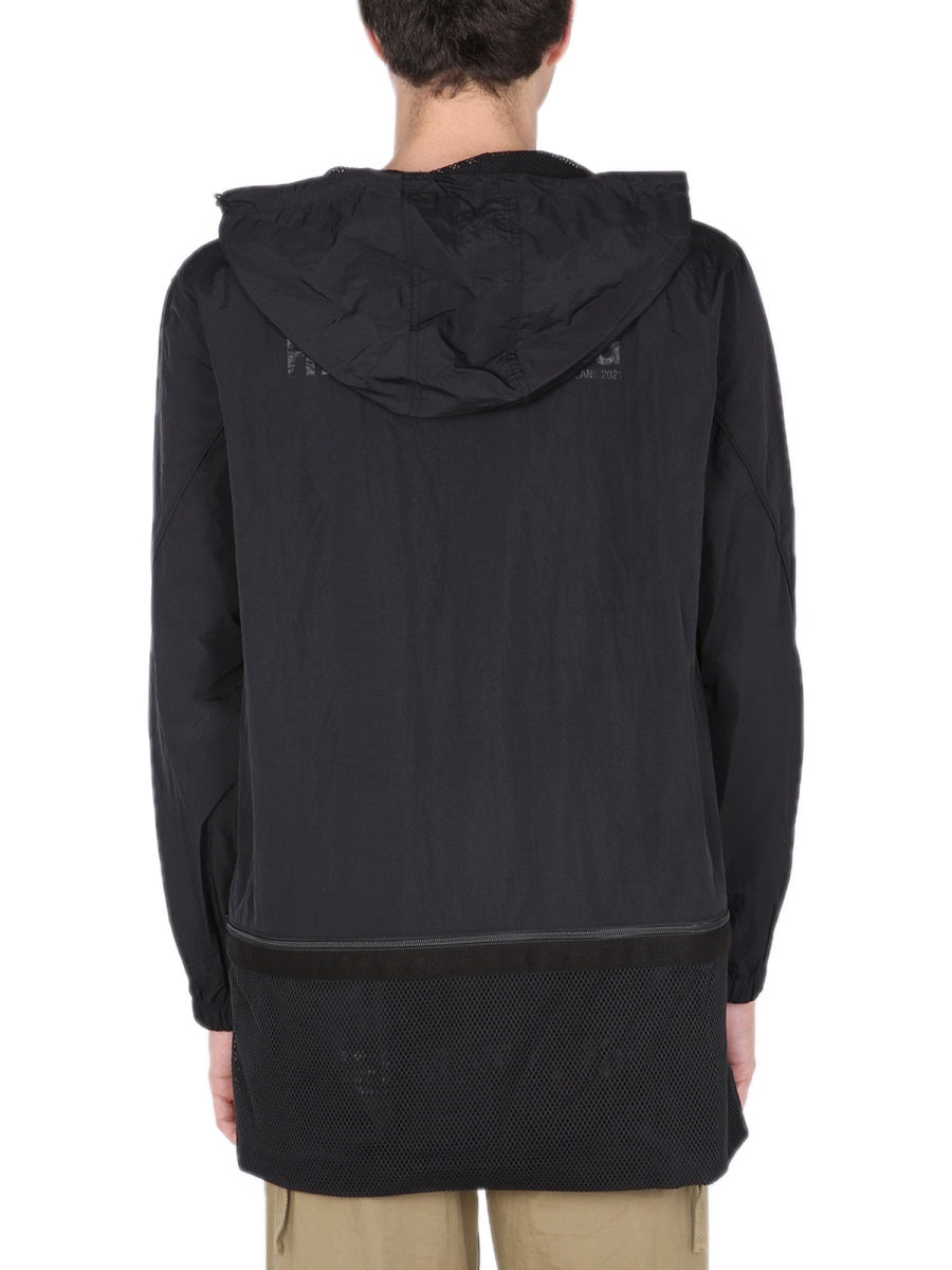 NYLON WINDBREAKER