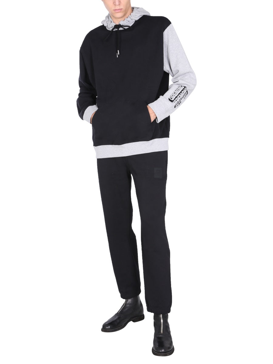 SWEATSHIRT WITH FLOCKED LOGO