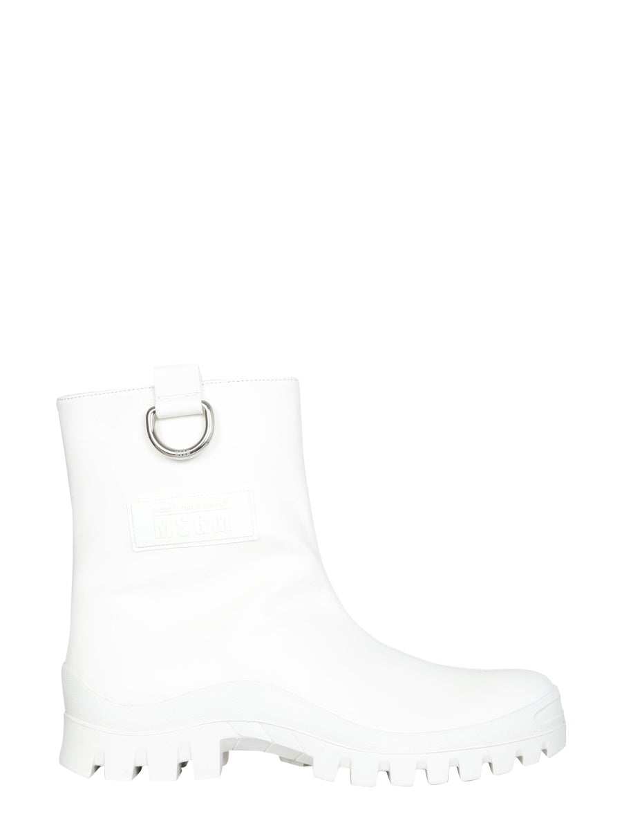 RAIN BOOTS