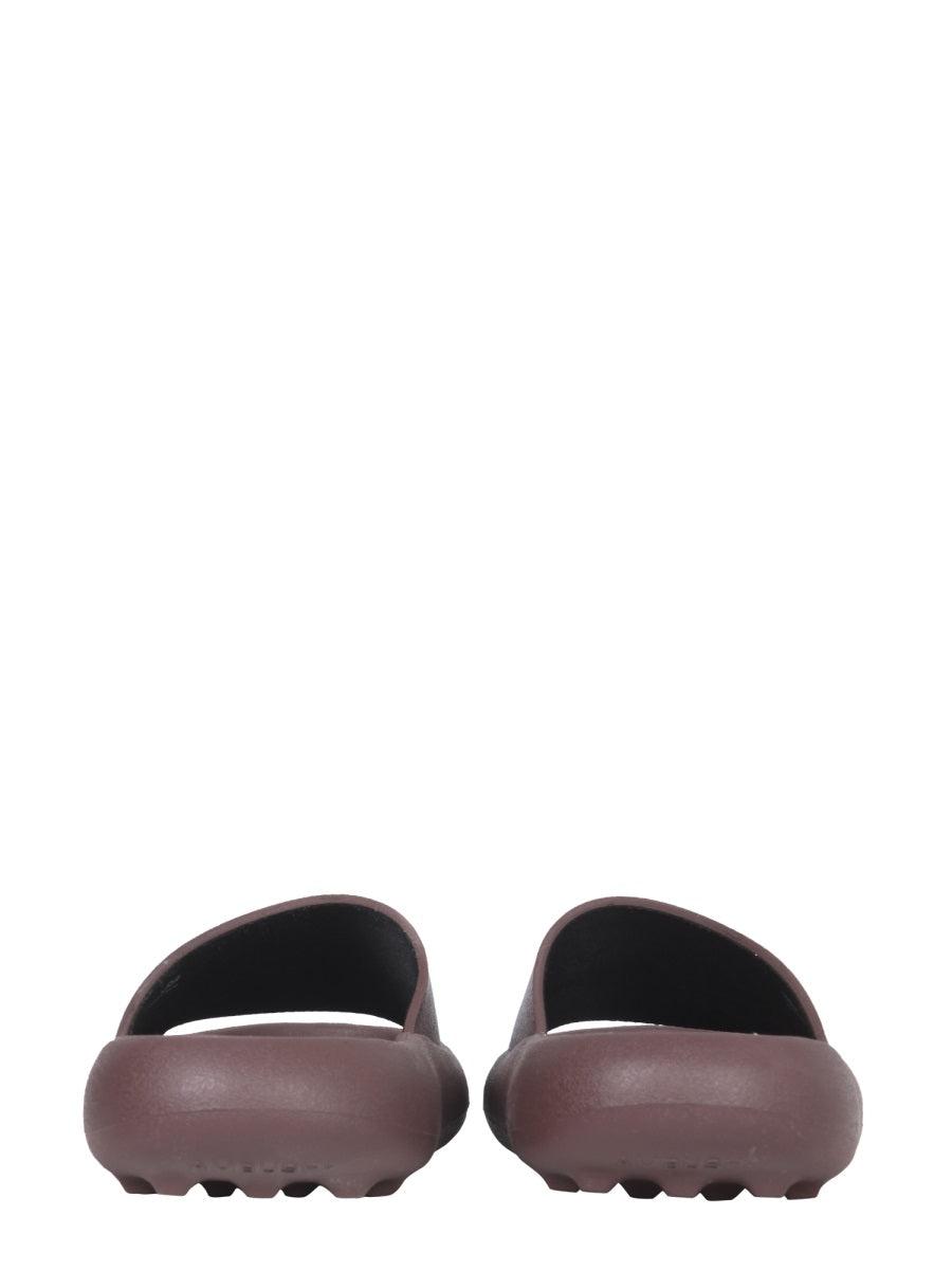 RUBBER SLIDE SANDALS