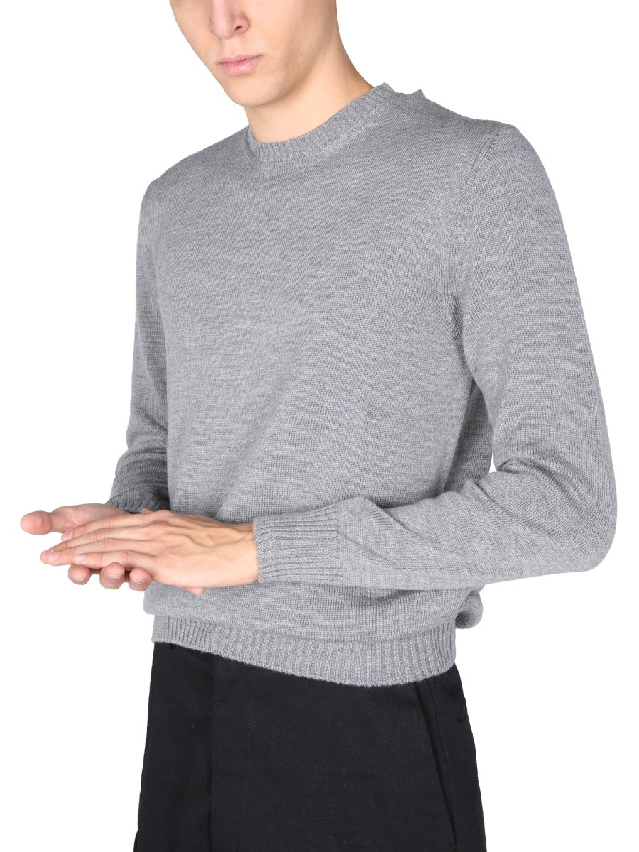 CREW NECK SWEATER