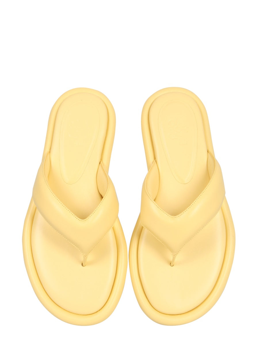 GIA 5 PUFFY FLAT SANDALS
