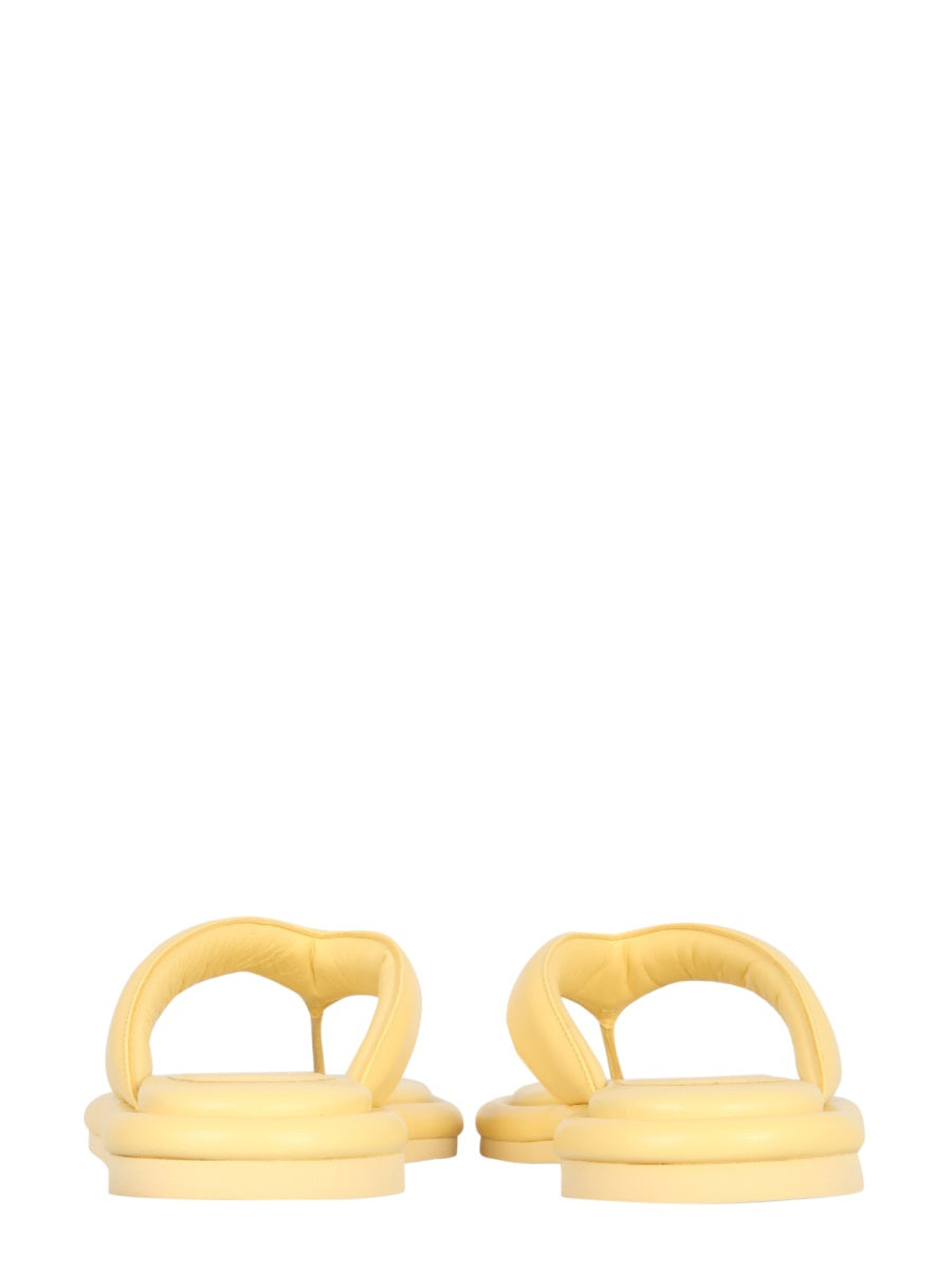 GIA 5 PUFFY FLAT SANDALS