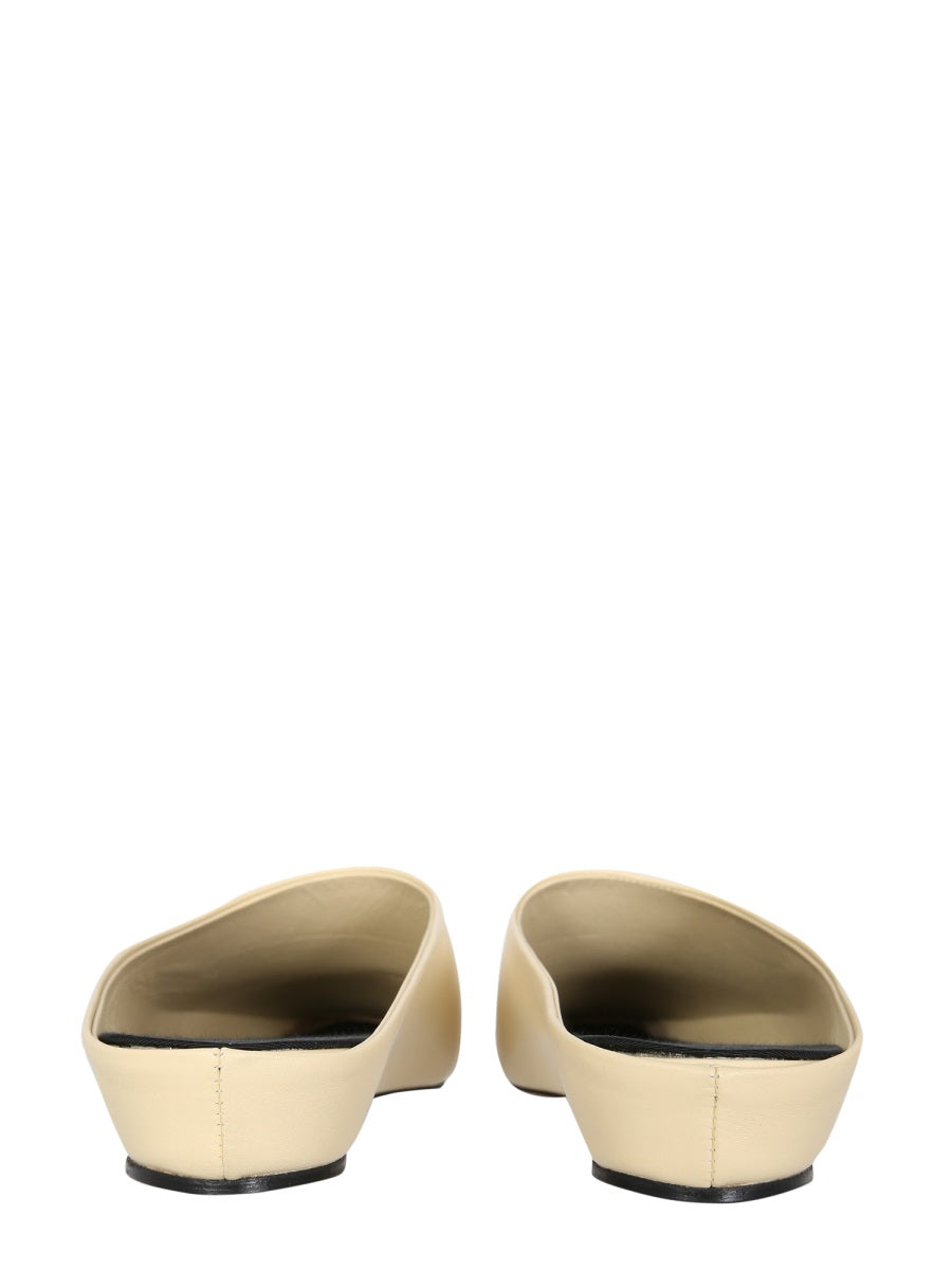 MULE ALBA SLIP-ONS