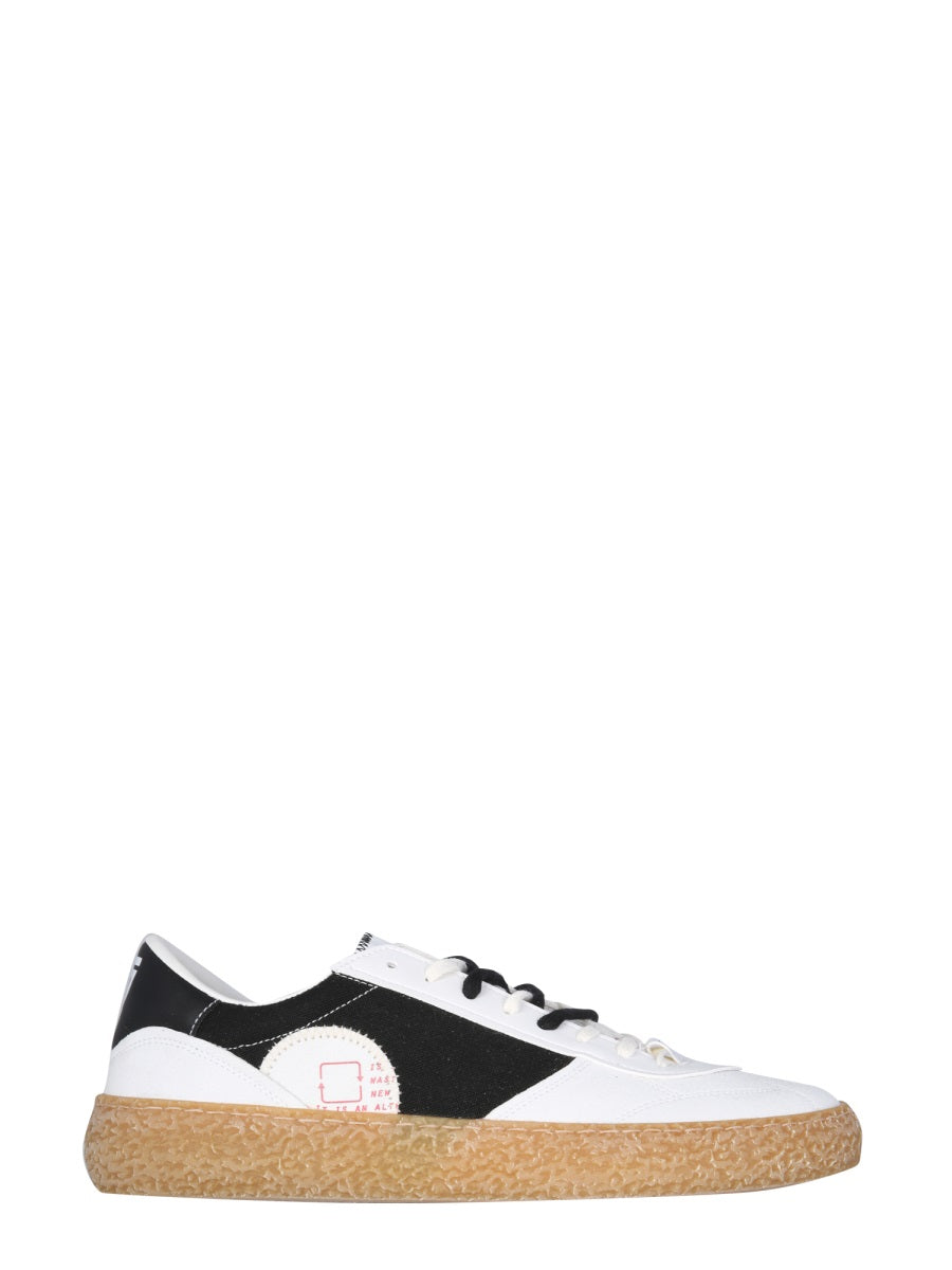 VEGAN SNEAKERS