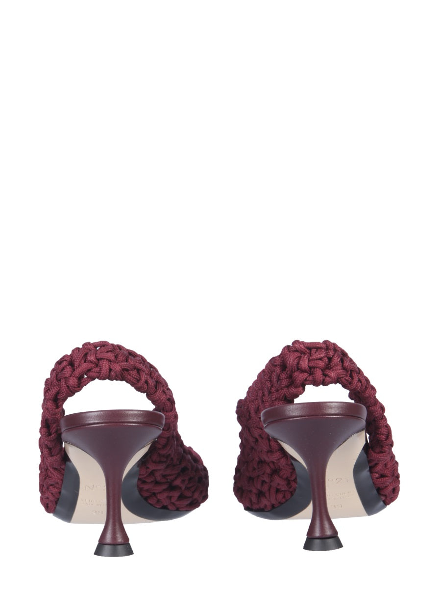 PUMP SLINGBACK