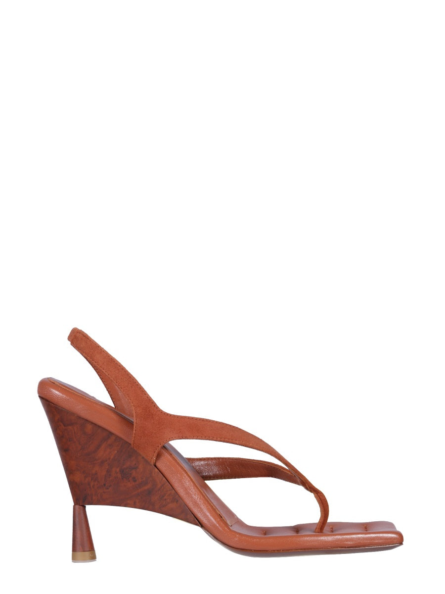 ROSIE 12 FOOTBED