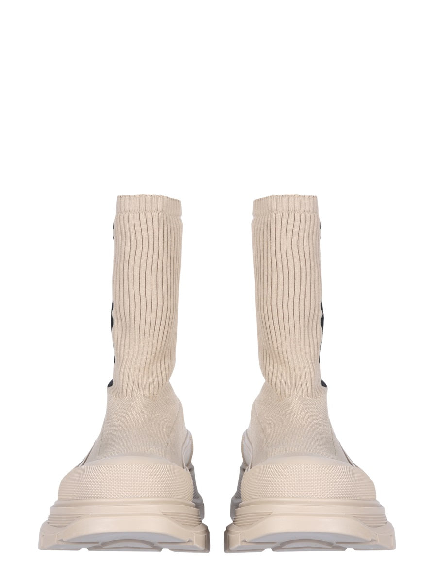 TREAD SLICK BOOT