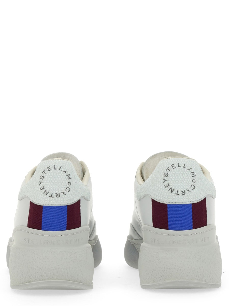 SNEAKER LOOP