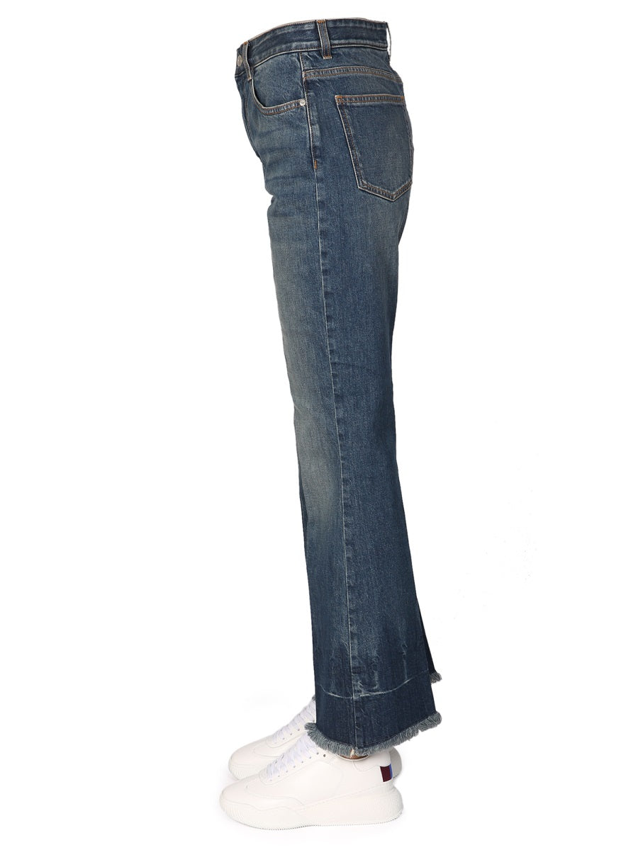 JEANS IN DENIM