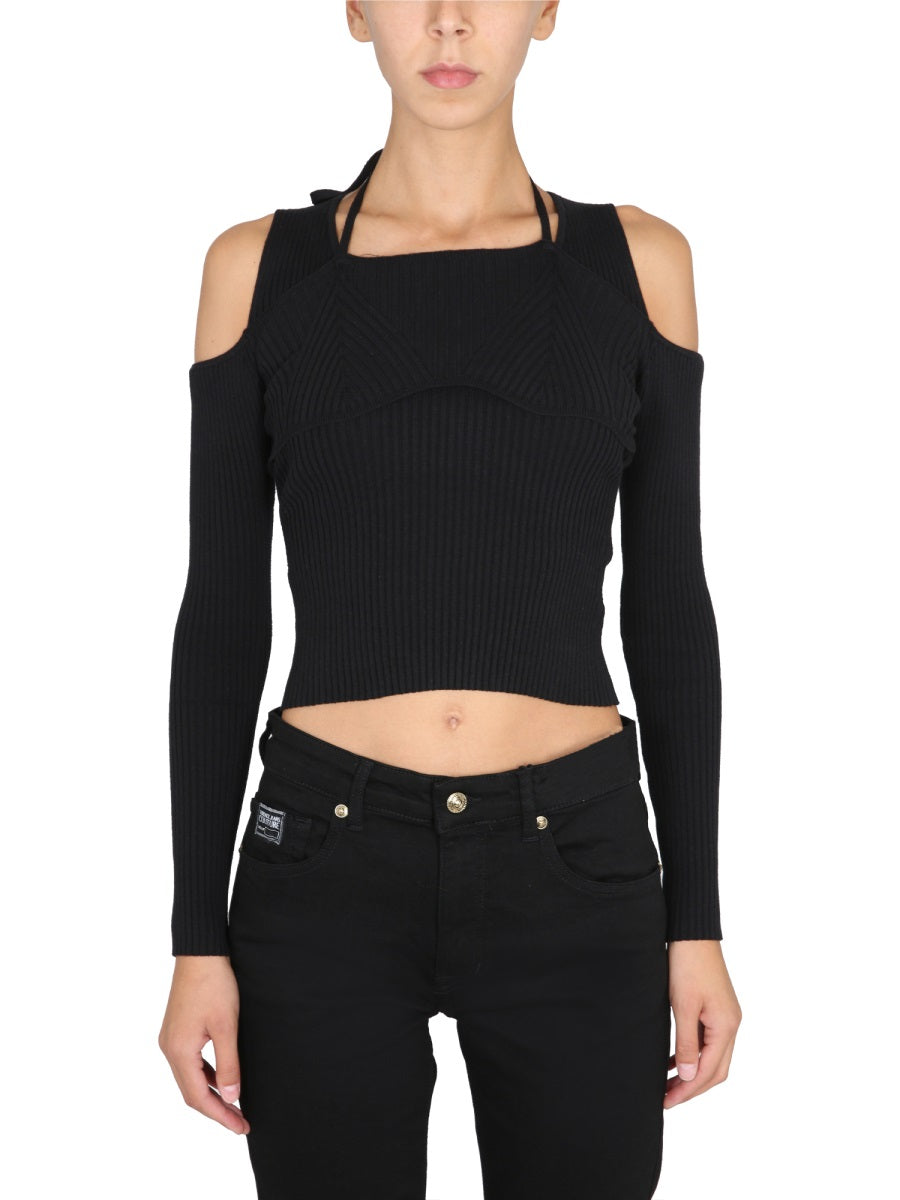 SHIRT WITH BARE SHOULDERS