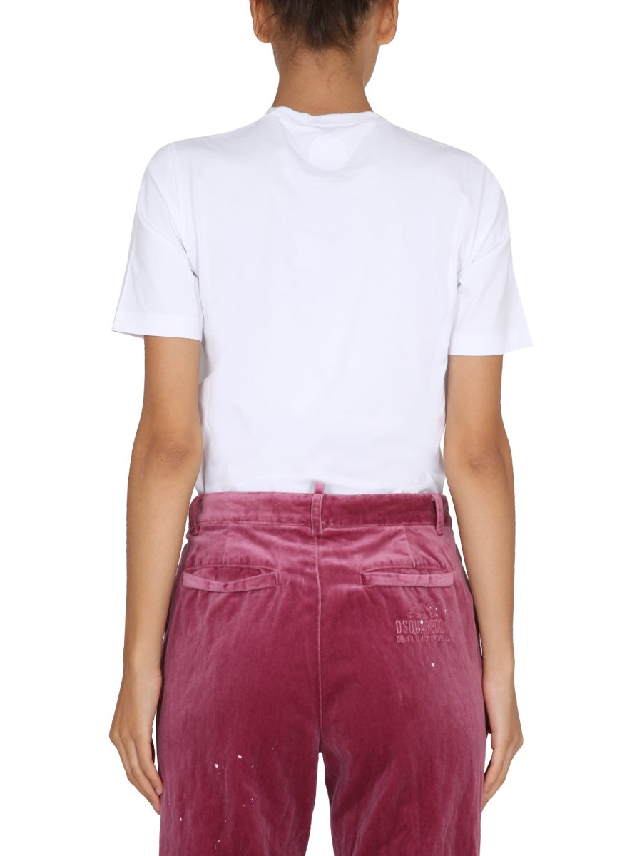 T-SHIRT WITH LOGO