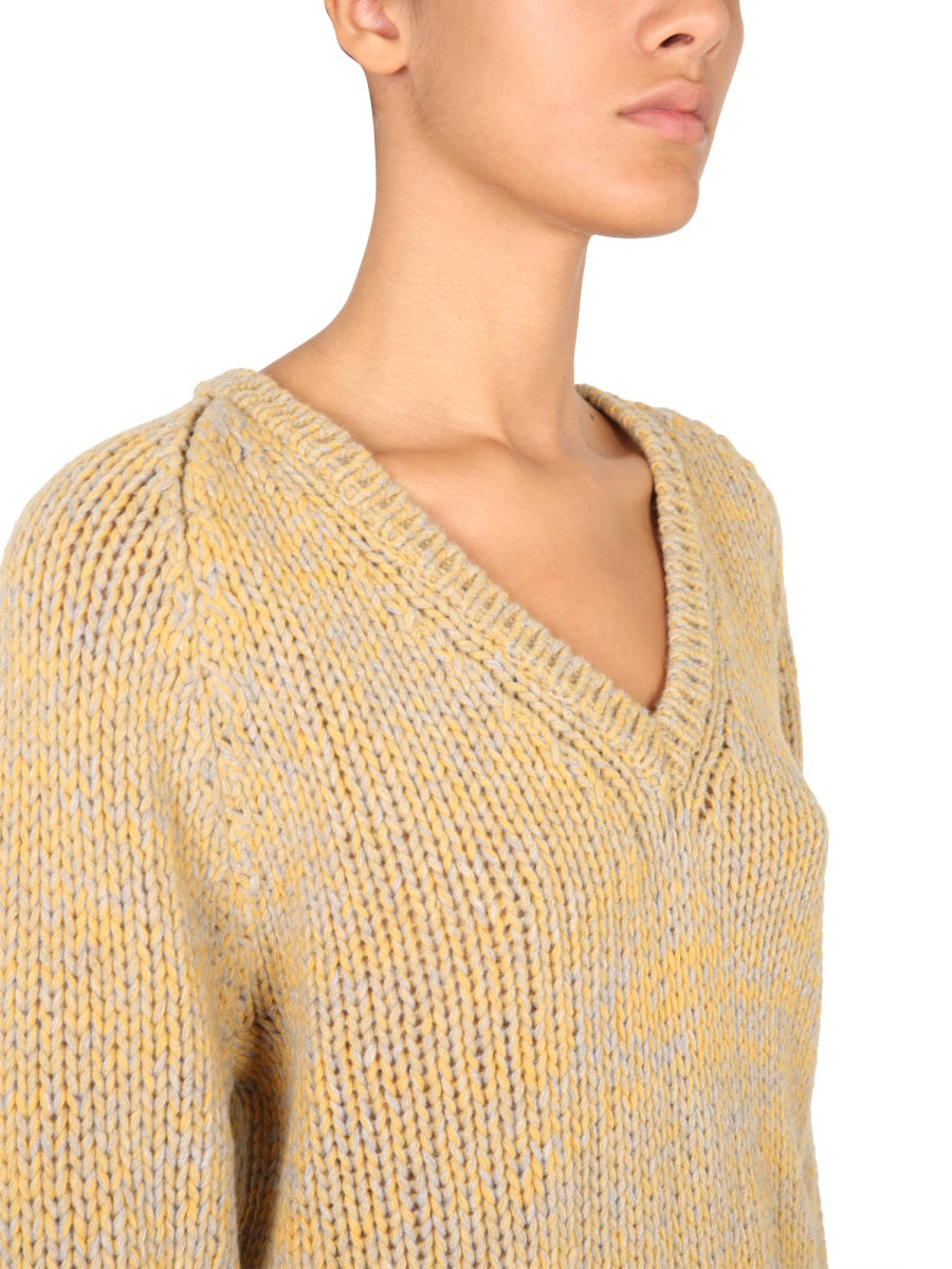 V-NECK SWEATER