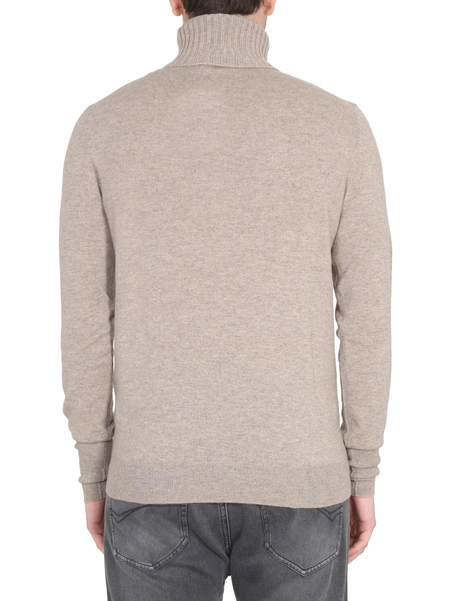 TURTLENECK SHIRT