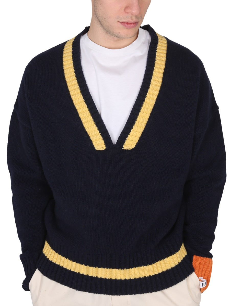 V-NECK JERSEY