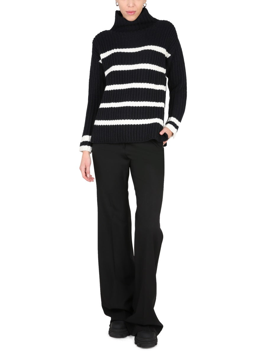 TURTLENECK SHIRT