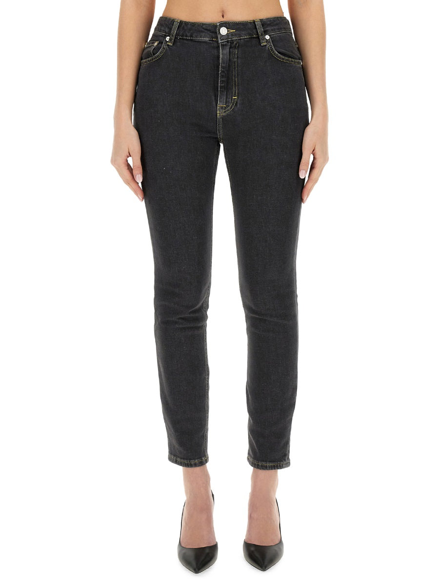 SKINNY FIT JEANS