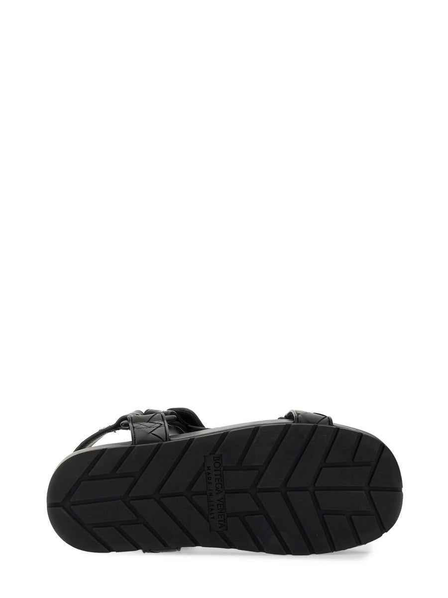 LEATHER SANDAL
