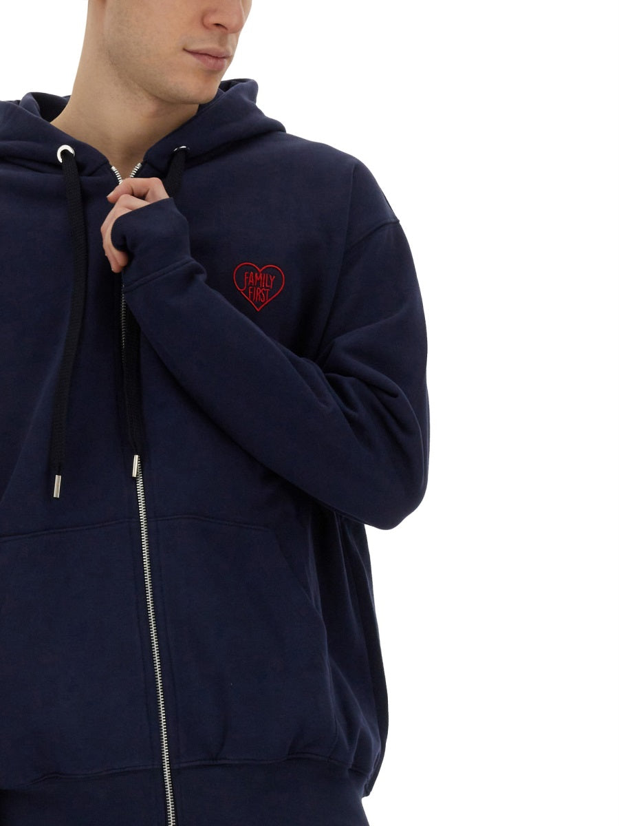 ZIP SWEATSHIRT.