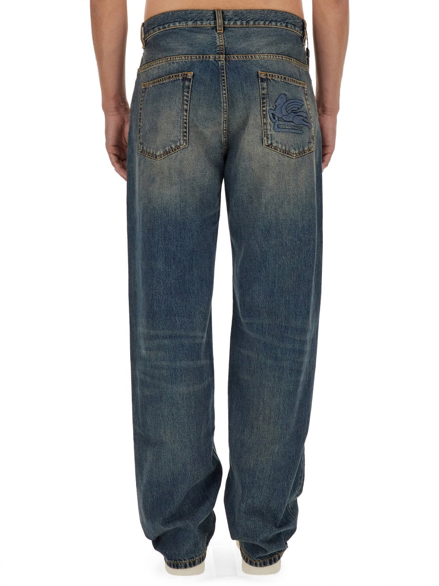 JEANS IN DENIM