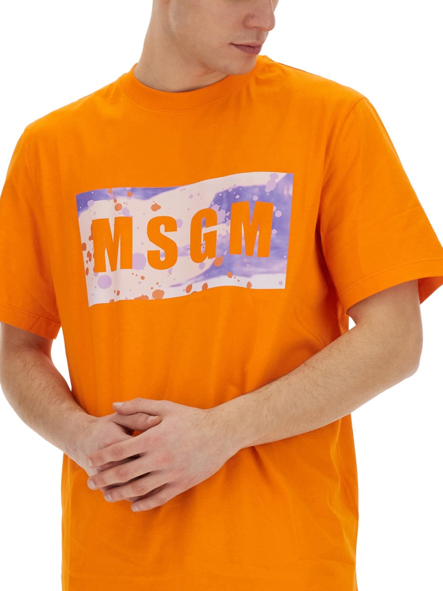 T-SHIRT WITH LOGO