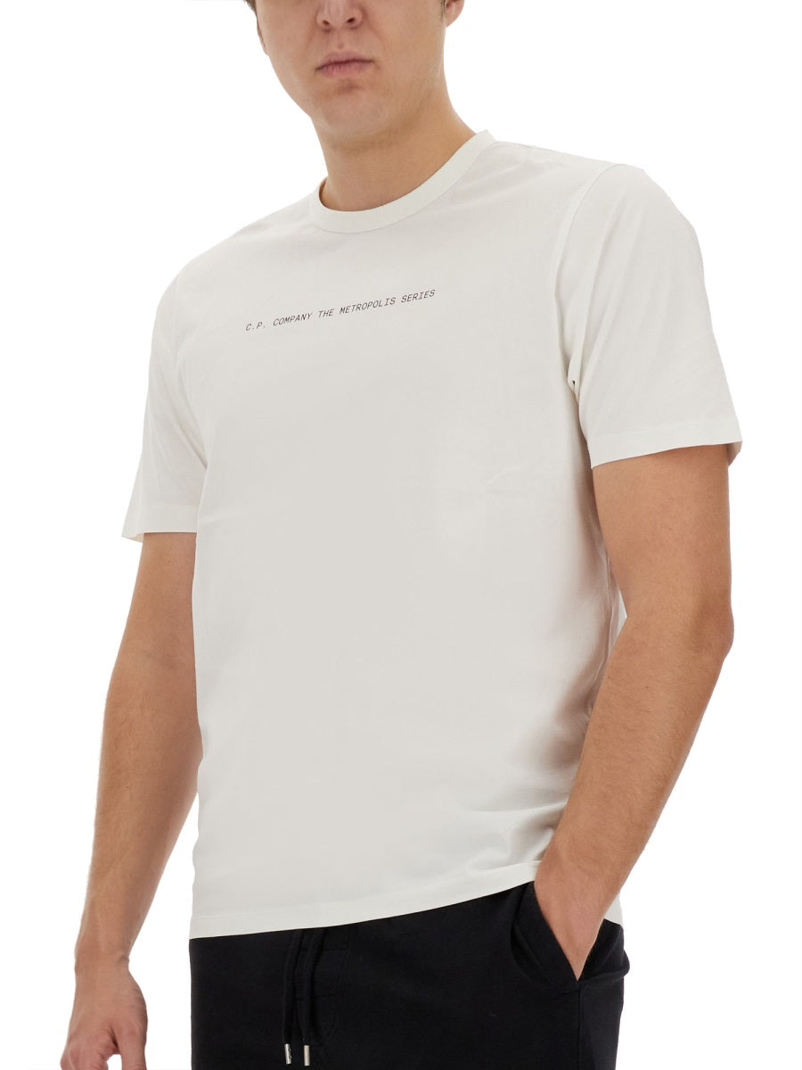 T-SHIRT WITH LOGO