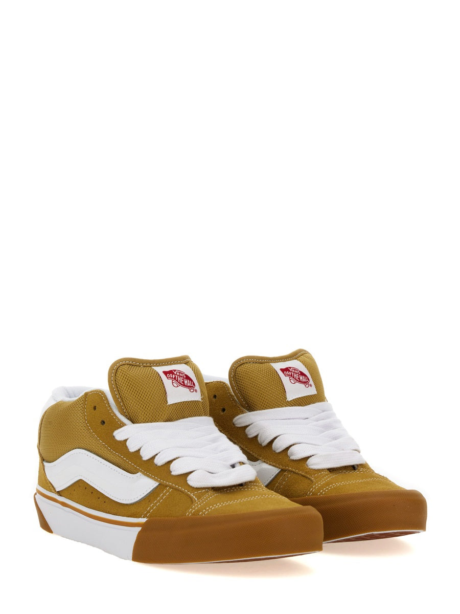 "KNU MID" SNEAKER